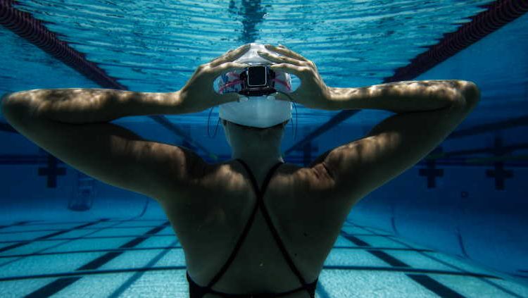 Is it advisable to swim with AirPods?